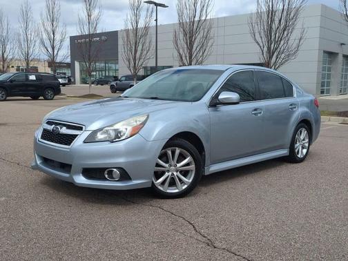 Ice Silver Metallic 2014 Subaru Legacy Limited