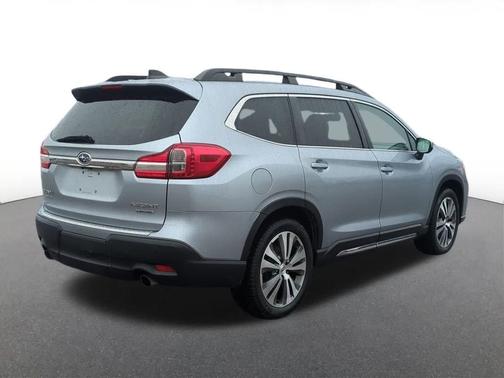 Ice Silver Metallic 2020 Subaru Ascent Limited 8-Passenger