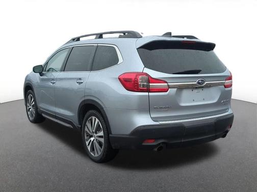 Ice Silver Metallic 2020 Subaru Ascent Limited 8-Passenger