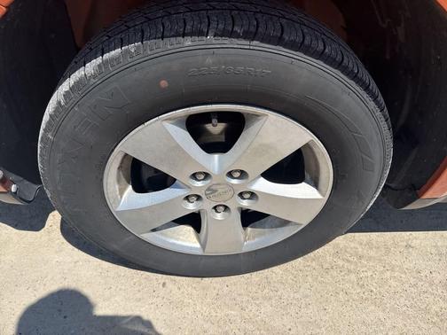 Mango Tango Pearl 2011 Dodge Journey Mainstreet