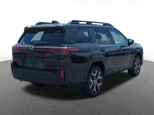 Crystal Black Silica 2026 Subaru Outback Touring XT