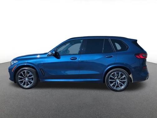 Phytonic Blue Metallic 2021 BMW X5 PHEV xDrive45e