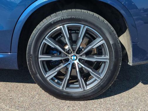 Phytonic Blue Metallic 2021 BMW X5 PHEV xDrive45e