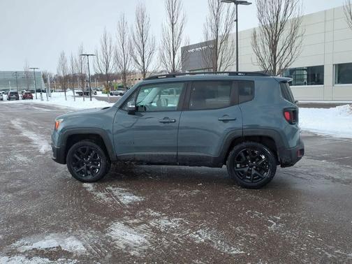 2017 Jeep Renegade Altitude