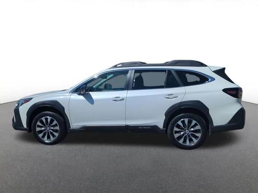 Crystal White Pearl 2023 Subaru Outback Limited