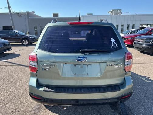 2015 Subaru Forester 2.5i