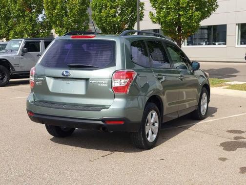2015 Subaru Forester 2.5i