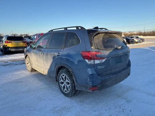 2024 Subaru Forester Premium