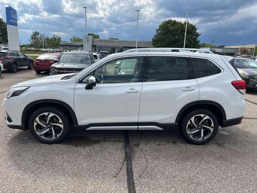 2022 Subaru Forester Touring