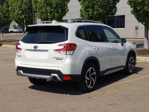 2022 Subaru Forester Touring