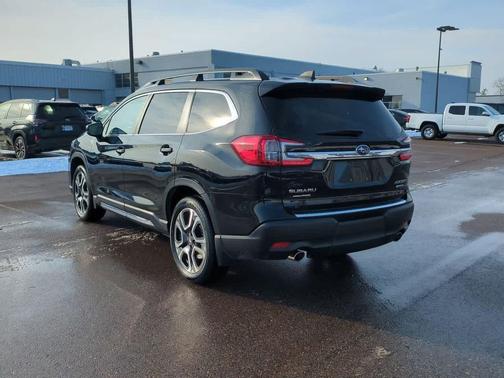 2025 Subaru Ascent Limited 8-Passenger