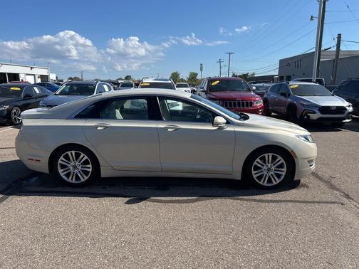 2016 Lincoln MKZ Base