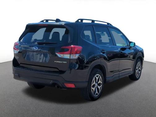 Crystal Black Silica 2023 Subaru Forester Premium