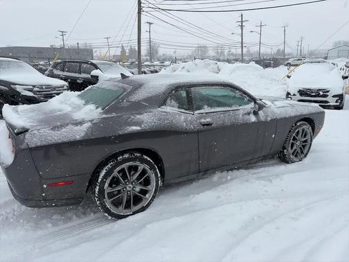 2021 Dodge Challenger SXT