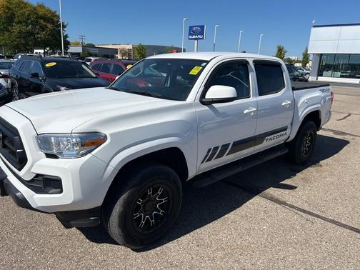 2022 Toyota Tacoma SR