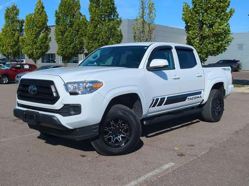 2022 Toyota Tacoma SR