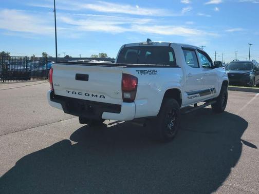 2022 Toyota Tacoma SR