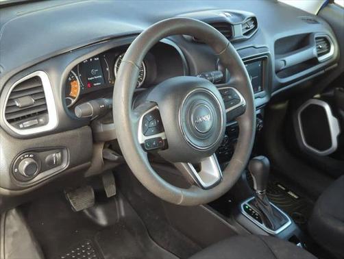 2020 Jeep Renegade Jeepster 4X4