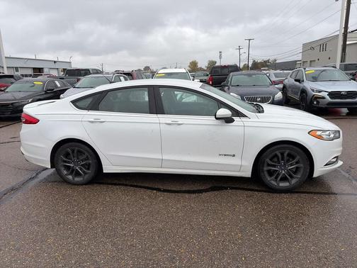 2018 Ford Fusion Hybrid SE