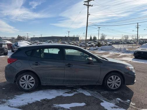 2019 Subaru Impreza 2.0i