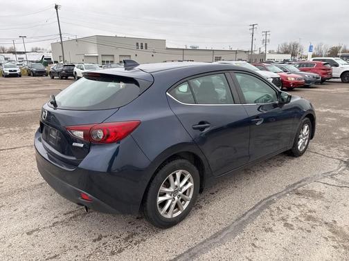 2016 Mazda Mazda3 i Touring