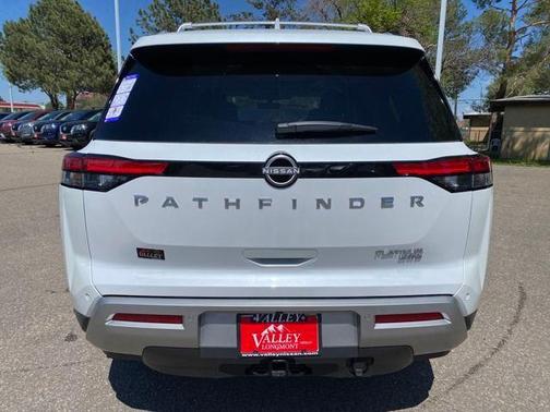 2025 Nissan Pathfinder Platinum