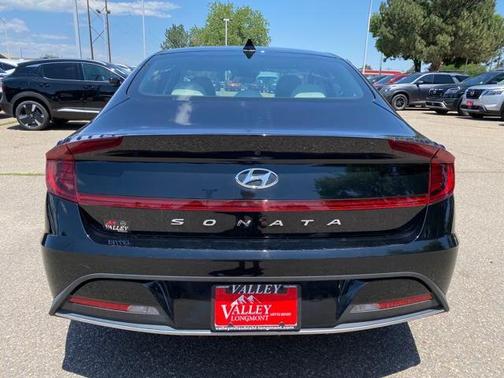 2023 Hyundai SONATA SE