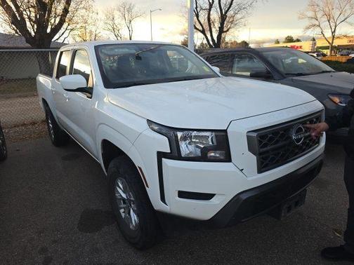 2024 Nissan Frontier SV