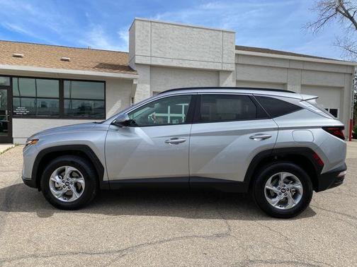 Shimmering Silver 2024 Hyundai TUCSON SEL