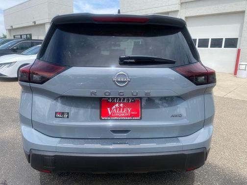 Boulder Gray Metallic 2026 Nissan Rogue SV