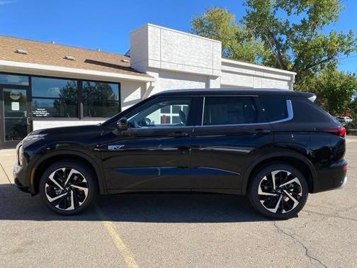 2025 Mitsubishi Outlander PHEV 
