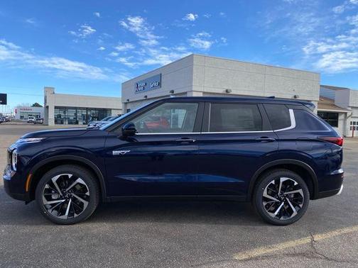 2025 Mitsubishi Outlander PHEV SE