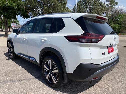 White 2023 Nissan Rogue SL