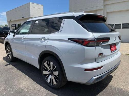 2025 Mitsubishi Outlander