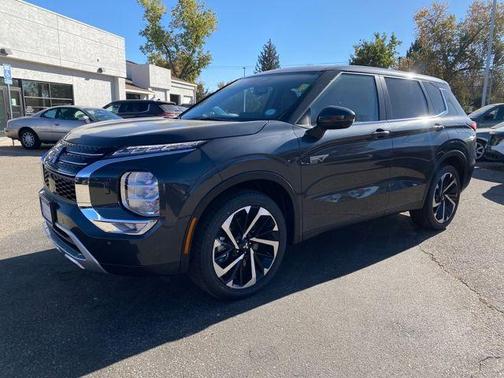 2025 Mitsubishi Outlander PHEV SE