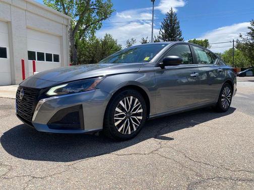 Gun Metallic 2024 Nissan Altima 2.5 SV