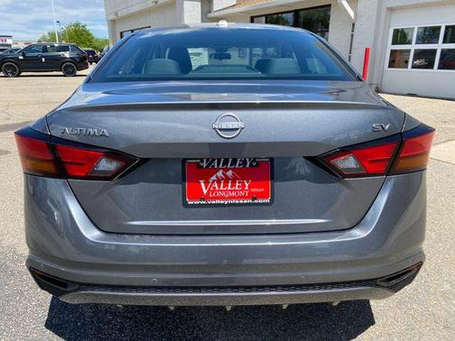 Gun Metallic 2024 Nissan Altima 2.5 SV