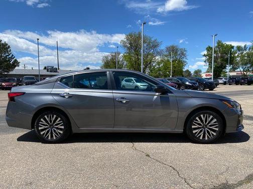 Gun Metallic 2024 Nissan Altima 2.5 SV