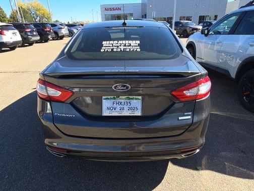 2016 Ford Fusion SE