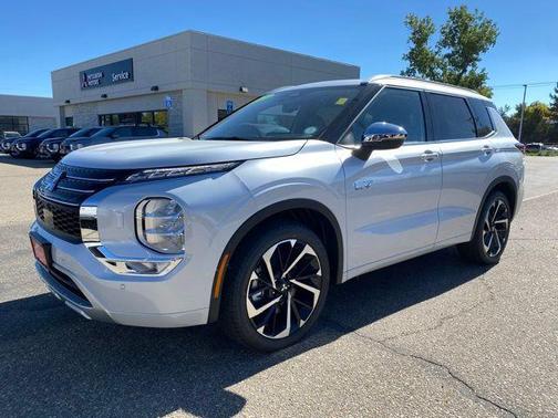 2025 Mitsubishi Outlander PHEV 