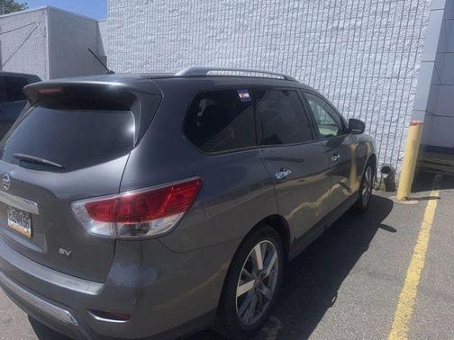Gun 2015 Nissan Pathfinder S