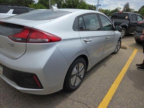 Symphony Air Silver 2017 Hyundai IONIQ Hybrid Blue