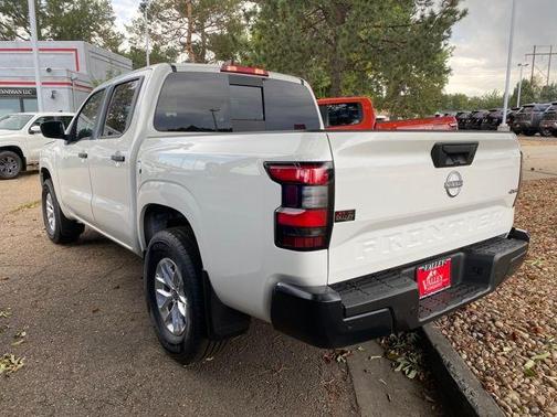 2025 Nissan Frontier S