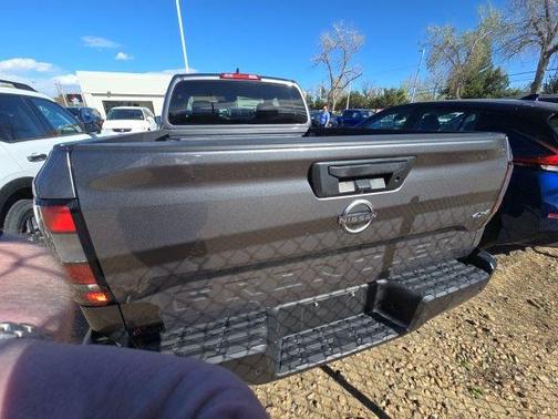 Gun Metallic 2024 Nissan Frontier S