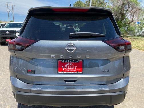 Gun Metallic 2026 Nissan Rogue SV