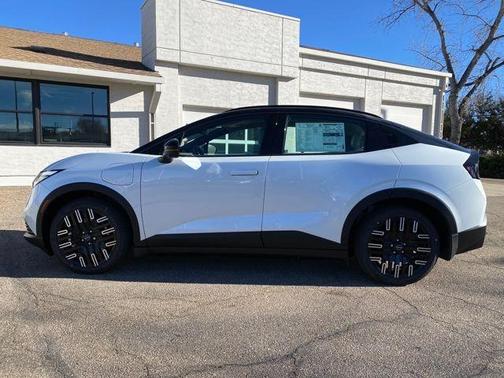 2026 Nissan Leaf PLAT+