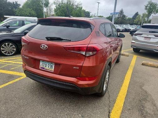 Sedona Sunset 2017 Hyundai TUCSON SE