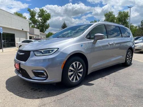 2021 Chrysler Pacifica Hybrid Touring L