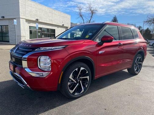 2025 Mitsubishi Outlander PHEV SEL