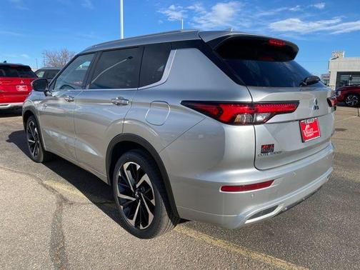 2025 Mitsubishi Outlander PHEV 